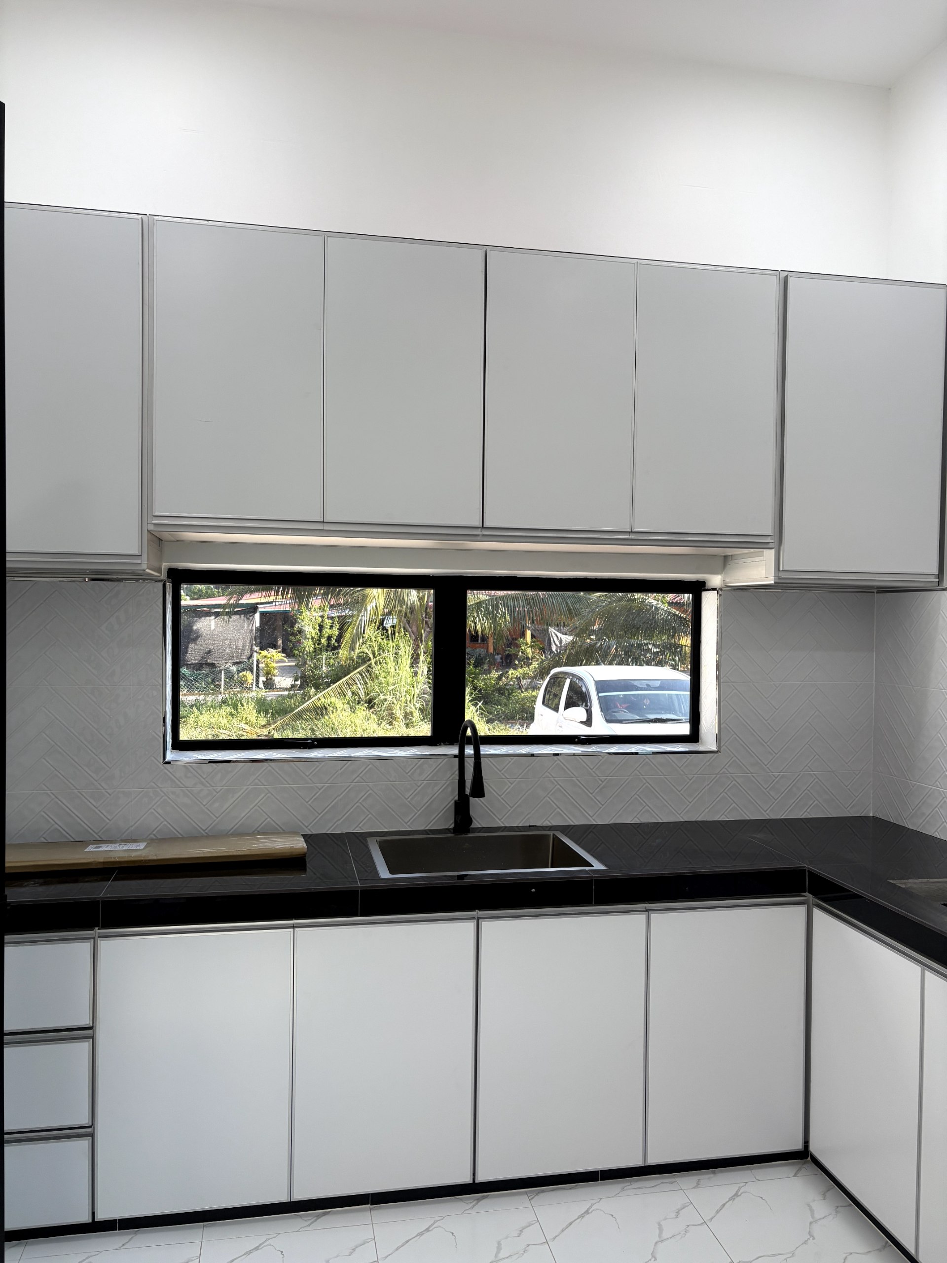 photo_6215209859825732842_w